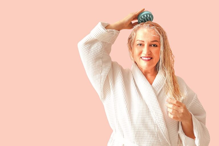 Dopřejte si masáž vlasové pokožky