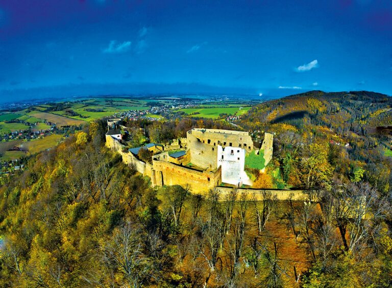 Hukvaldy: Hrad má tak strašidelnou pověst, že i samotní duchové se zde prý bojí tmy.