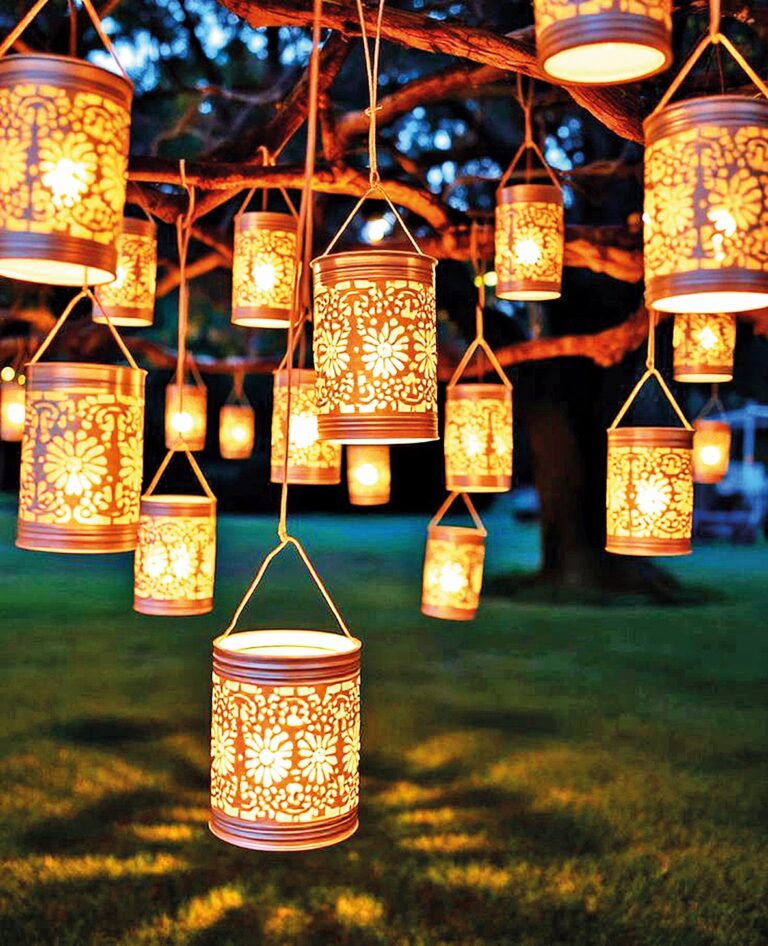 Vyrobte světelné dekorace, díky kterým celá zahrada ožije.