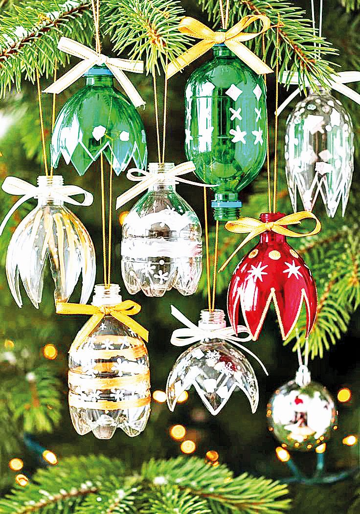 Nebojte se proto vyrobit ozdoby například z PET lahví.