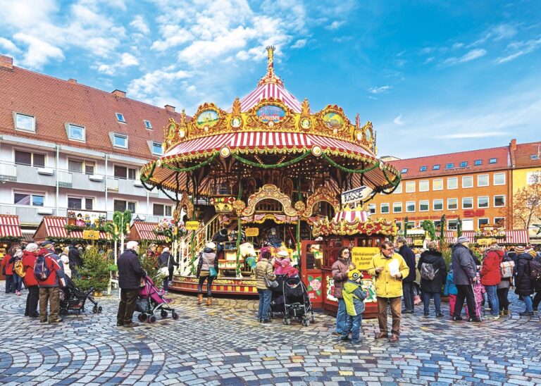 V Norimberku se mohou vaše děti či vnoučata svézt i na krásném kolotoči.