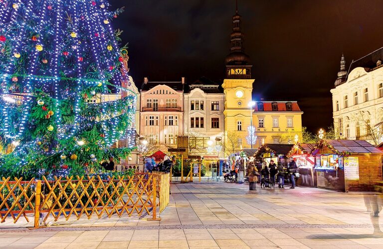 Ostrava: Letos je to 100 let od doby, kdy tu poprvé stál vánoční strom.