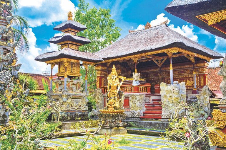 Chrám Sarasvatí je perlou Ubudu.