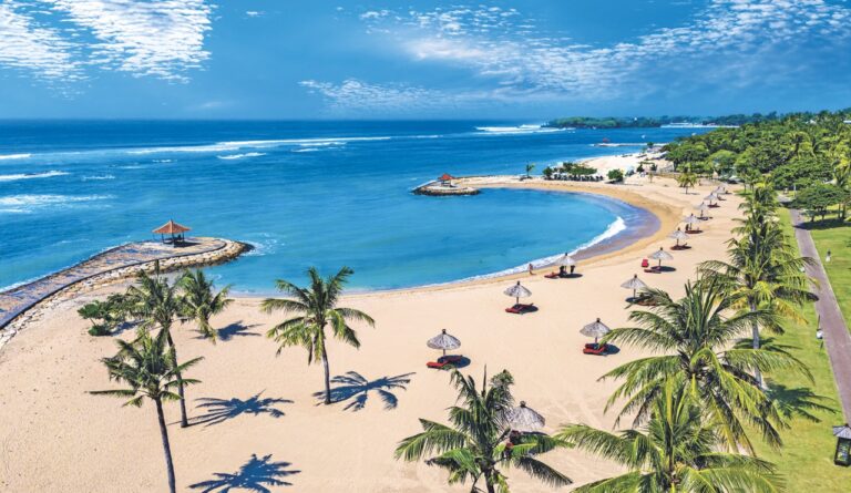 Živější Kuta Beach, nebo tato exkluzivní Nusa Dua? Vyberte si!