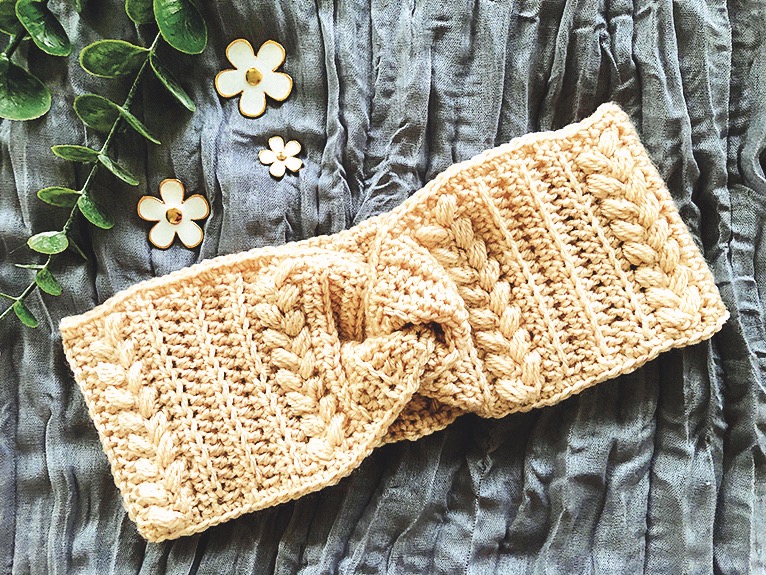 Šik hřejivá čelenka