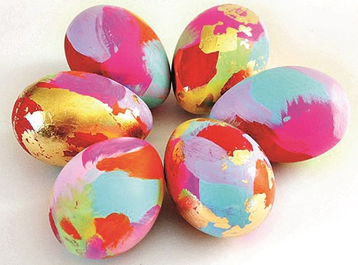 Mezi nejznámější techniky zdobení vajíček patří vosková batika.