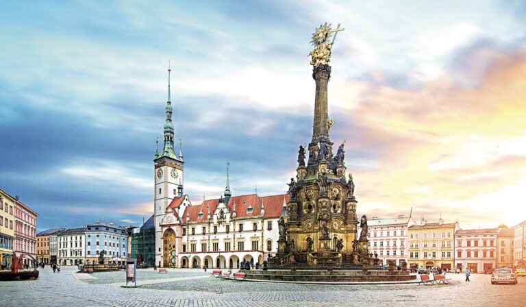 Sloup Nejsvětější Trojice je chloubou Olomouce.