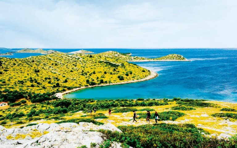 Rodinný park Kornati také stojí za návštěvu. Užijí si ho i děti.