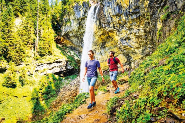 Příjemný trek podél vodopádu Johanneswasserfall osvěží tělo i mysl.