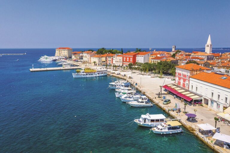 Poreč je plná restaurací, ve kterých si rozhodně musíte dát vyhlášené rybí speciality.