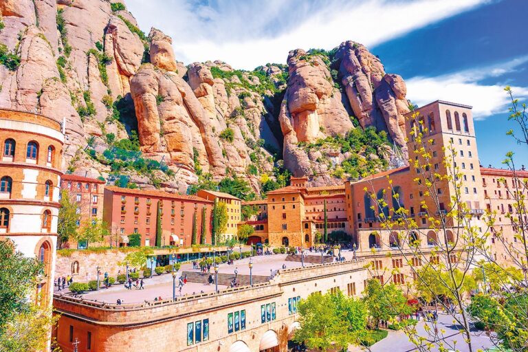Montserrat: Poutní místo ve skále je slavnou ikonou Katalánska.