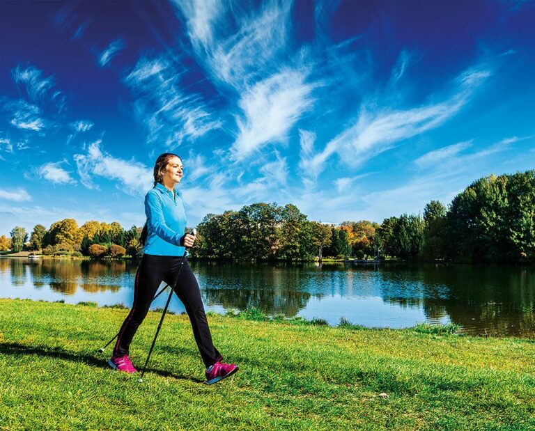 Hole na nordic walking ám pomohou ke zdravější chůzi.