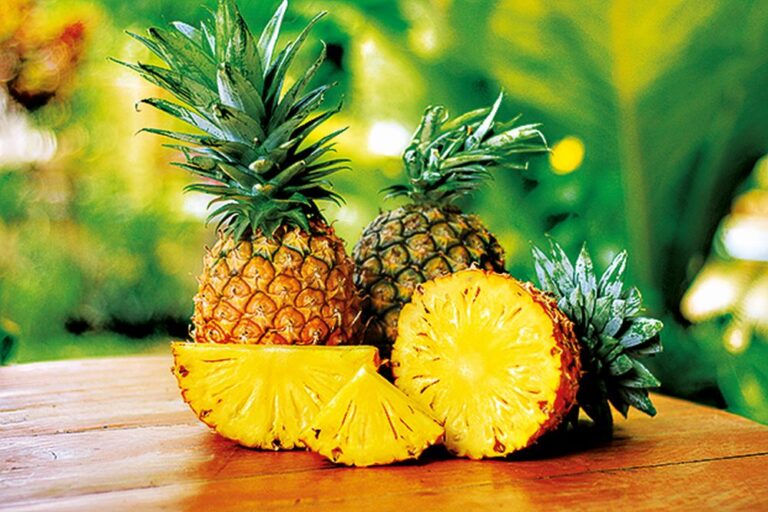 Ananas má navíc enzymy podporující hubnutí.