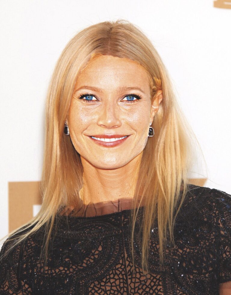 Gwyneth Paltrow (51)