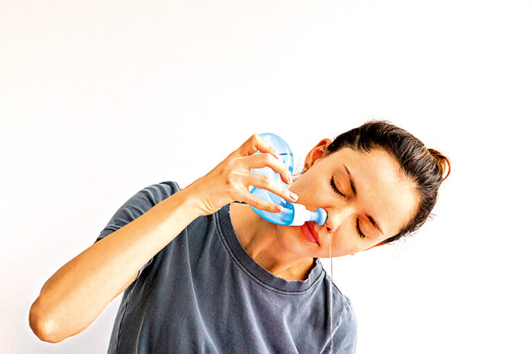 Výplachy nosu se v uších pozitivně projeví.