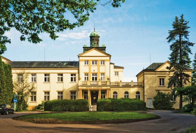 Hotel Zámeček u parku nabízí klid, styl a přiměřený luxus.